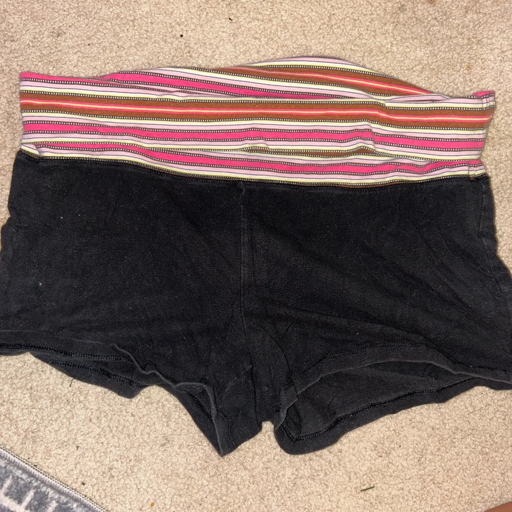 Striped Waistband Black Shorts